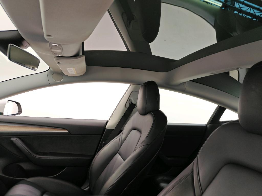 Foto 14 van Tesla Model 3