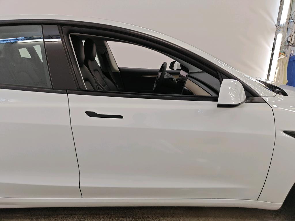 Foto 18 van Tesla Model 3