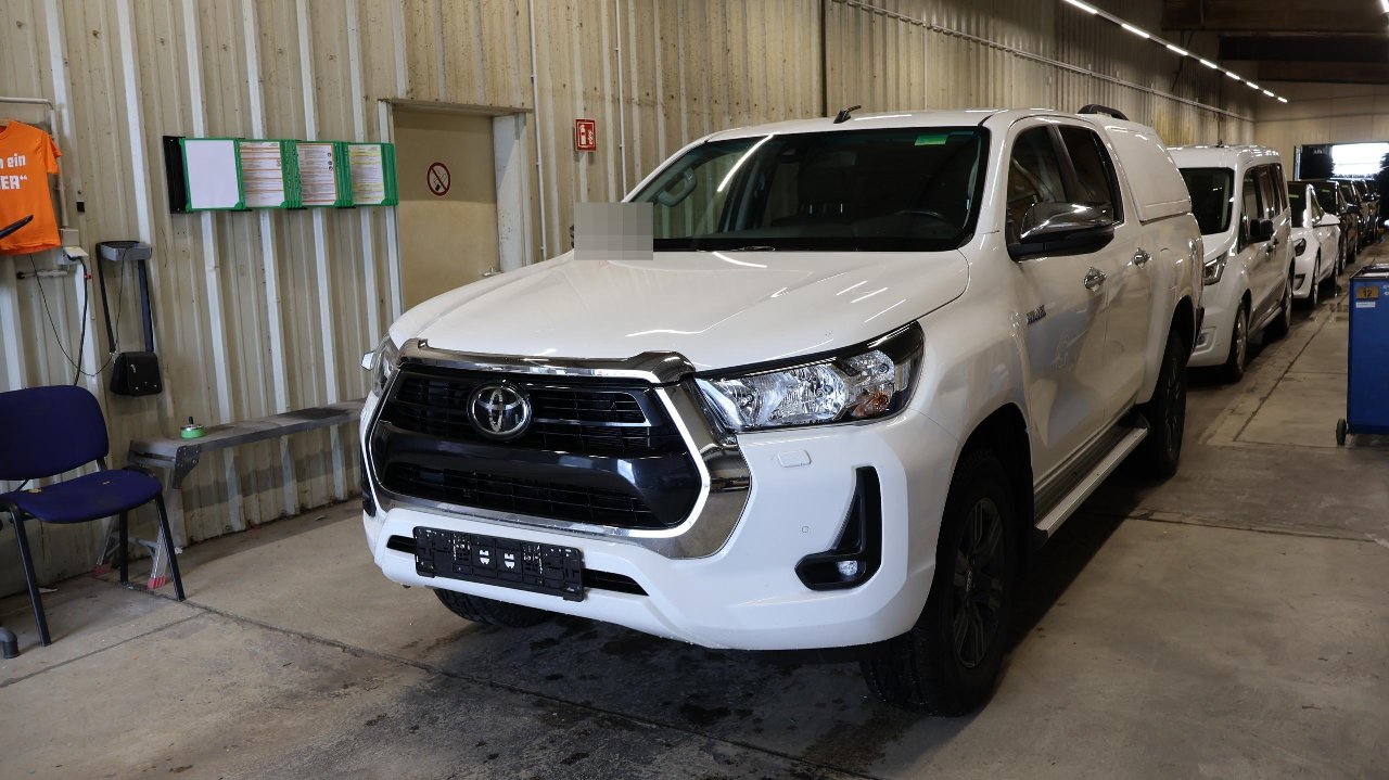 Toyota HILUX Hilux Double Cab Comfort 4x4 2.4 110KW AT6 E6d