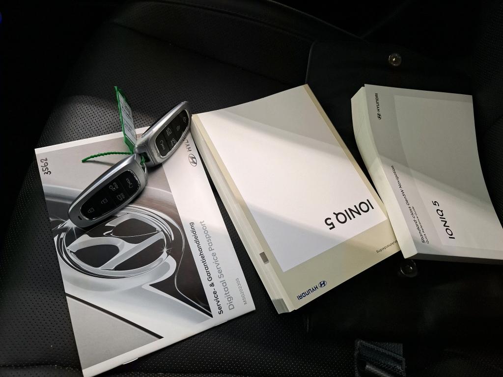 Photo 5 of Hyundai Ioniq 5