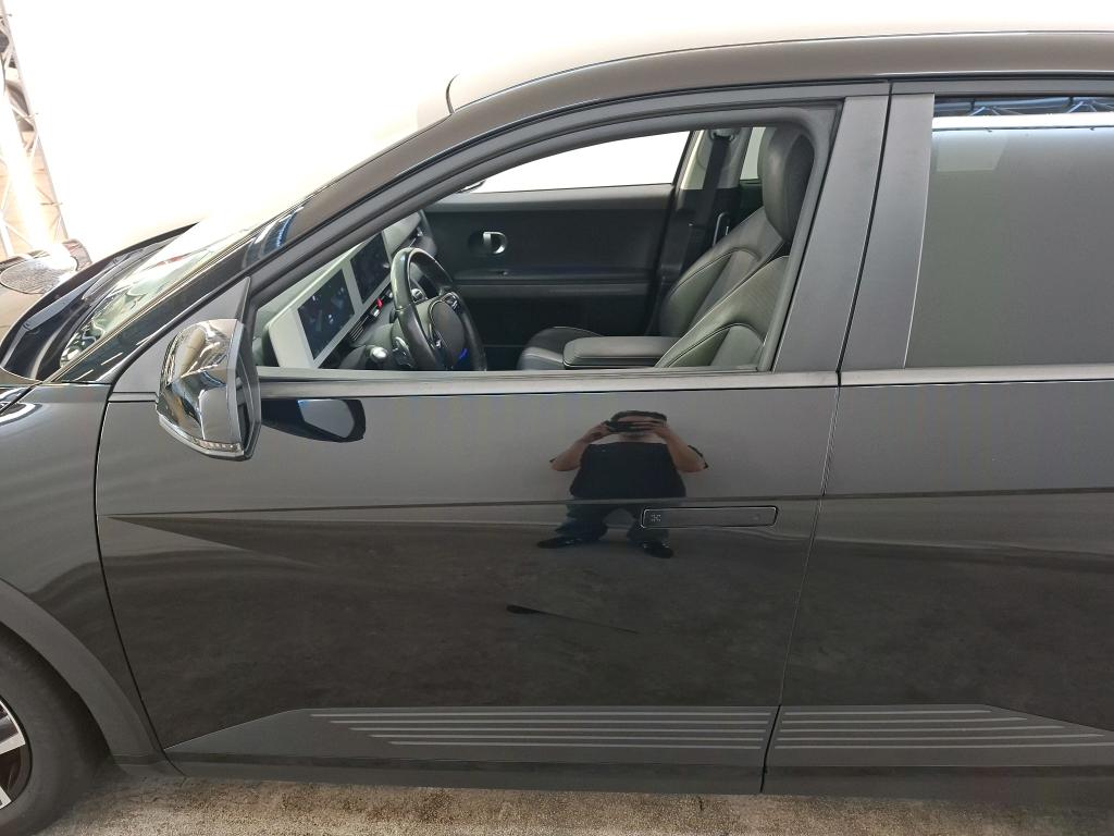 Photo 9 of Hyundai Ioniq 5