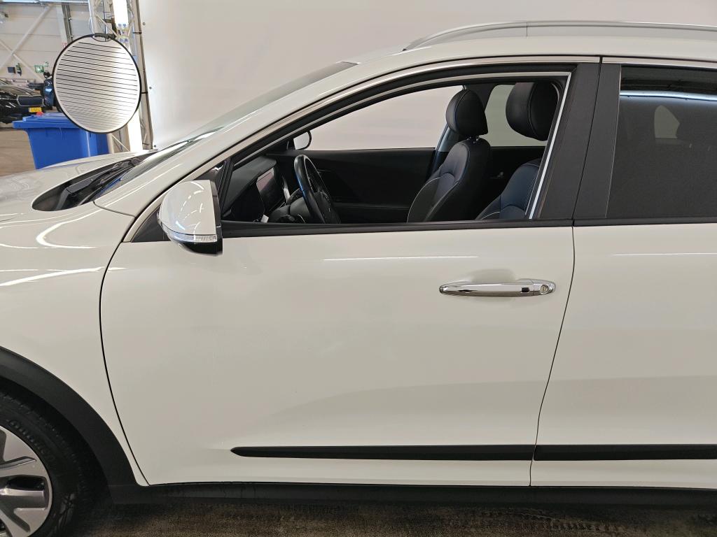Foto 14 van Kia Niro