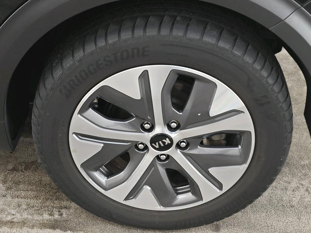 Foto 27 van Kia Niro
