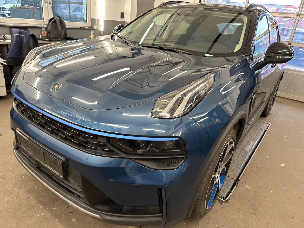 LynkAndCo 01 LYNK & CO 01 PHEV 5d 132kW