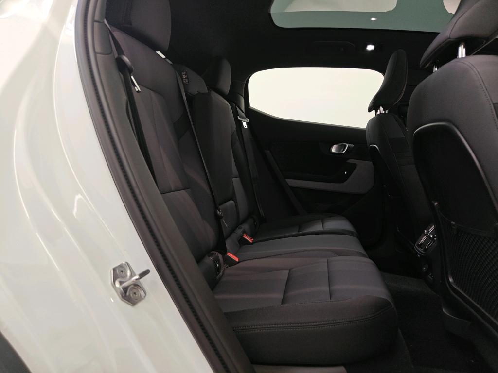 Photo 26 of Polestar 2