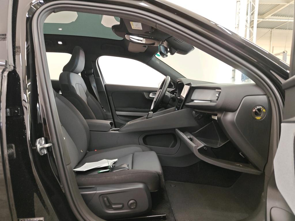 Photo 4 of Polestar 2