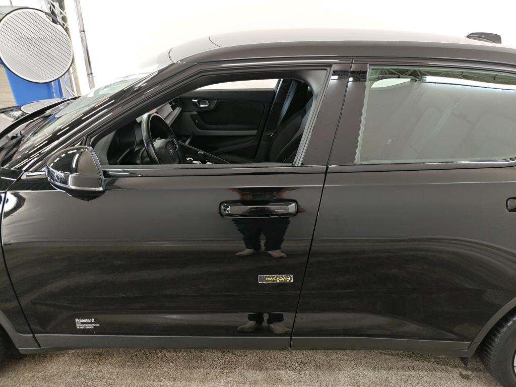 Photo 31 of Polestar 2