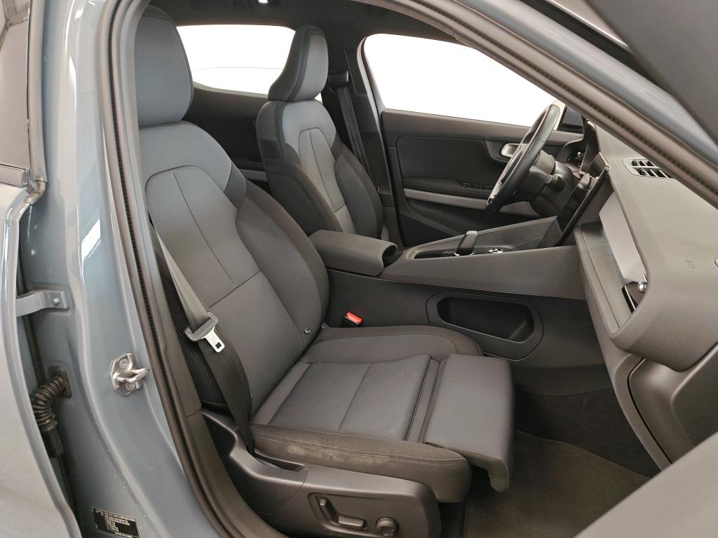 Photo 3 of Polestar 2