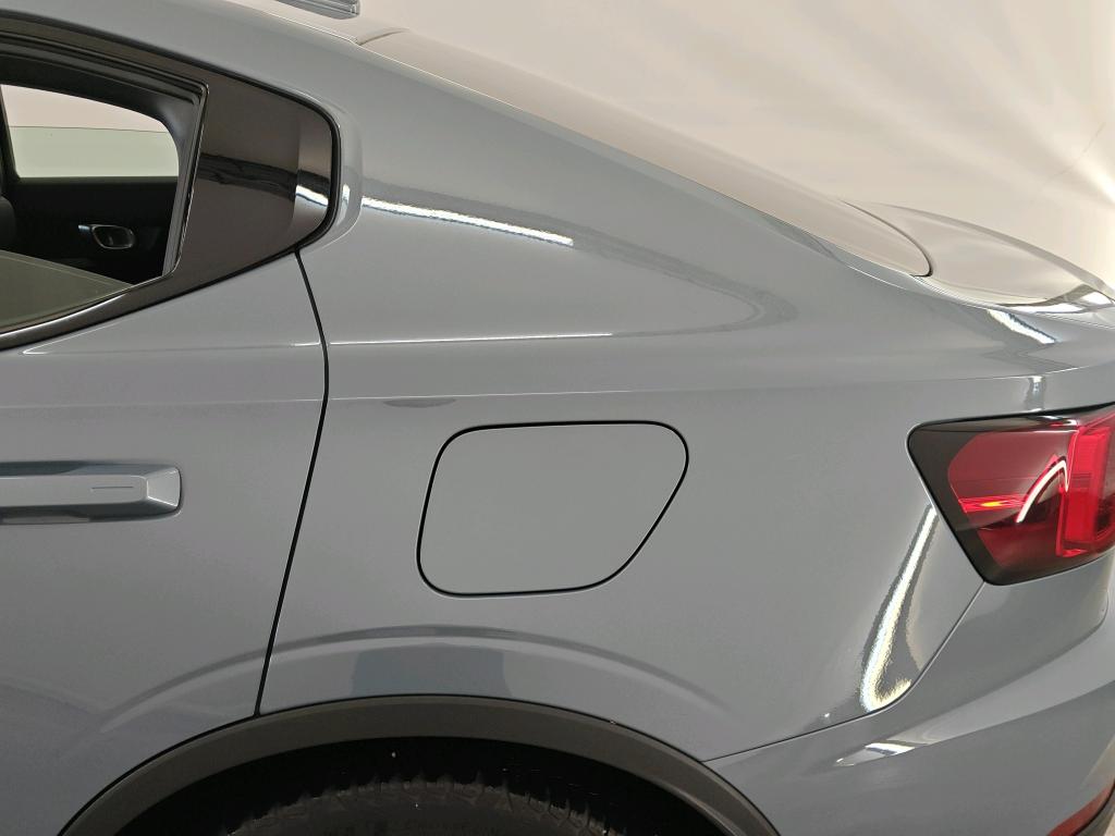 Photo 15 of Polestar 2