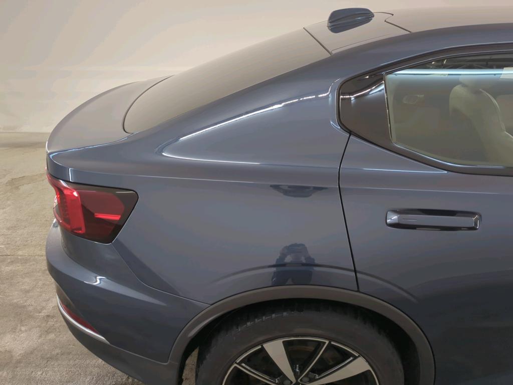 Photo 13 of Polestar 2