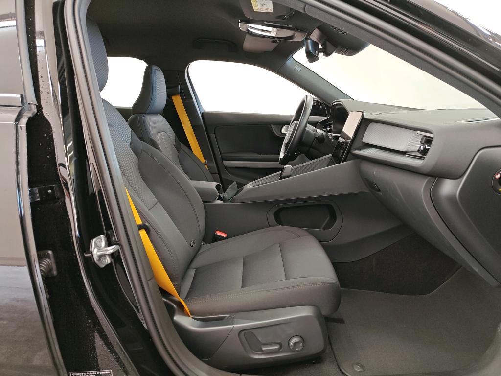 Photo 4 of Polestar 2
