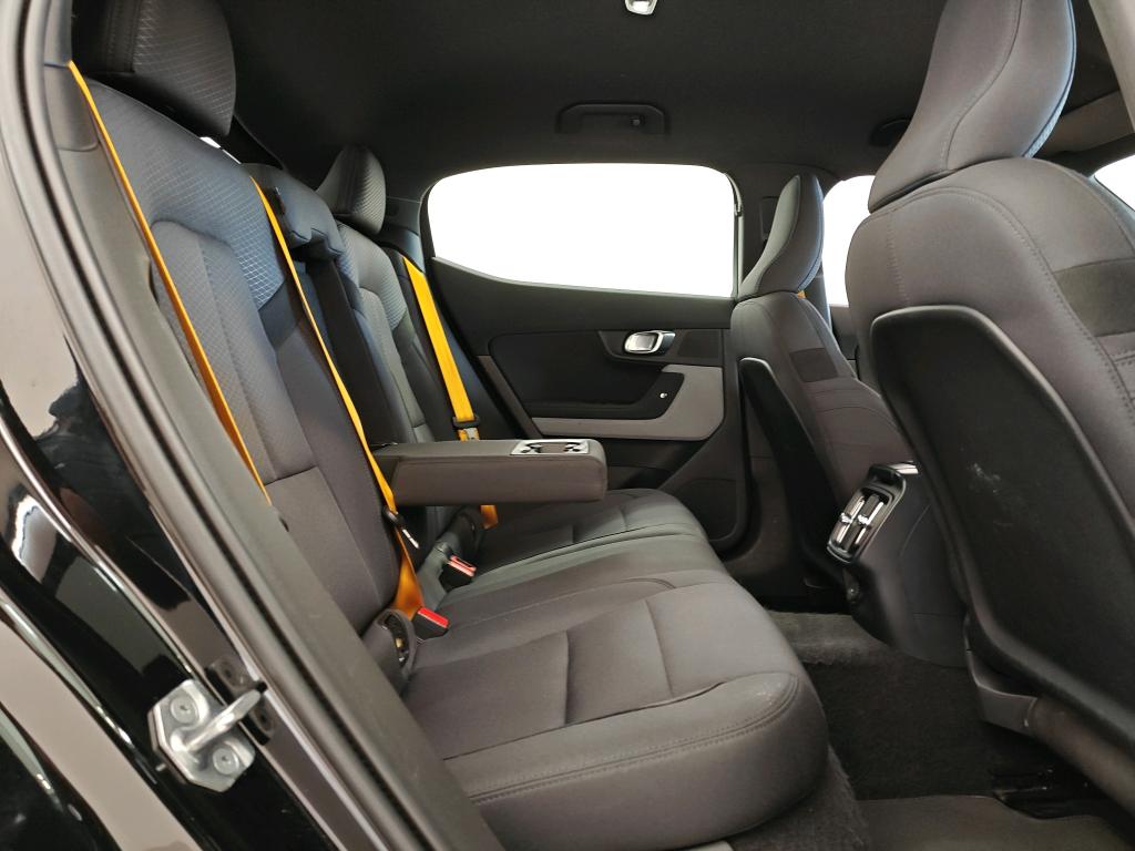 Photo 14 of Polestar 2