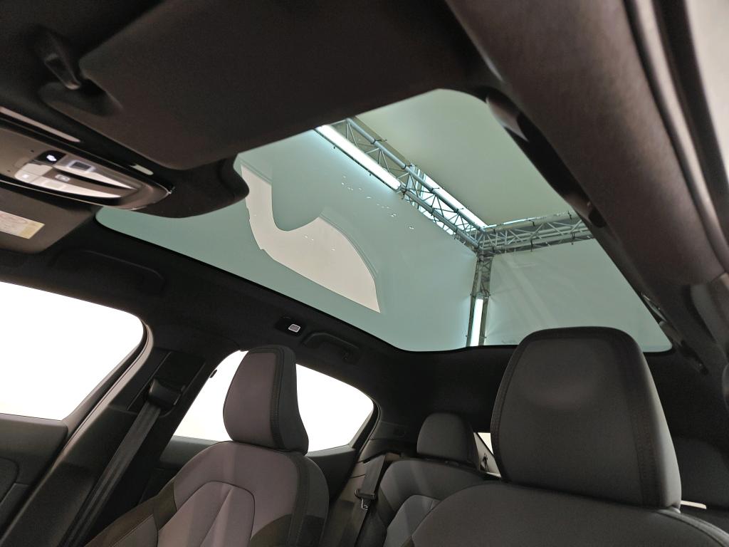 Photo 21 of Polestar 2