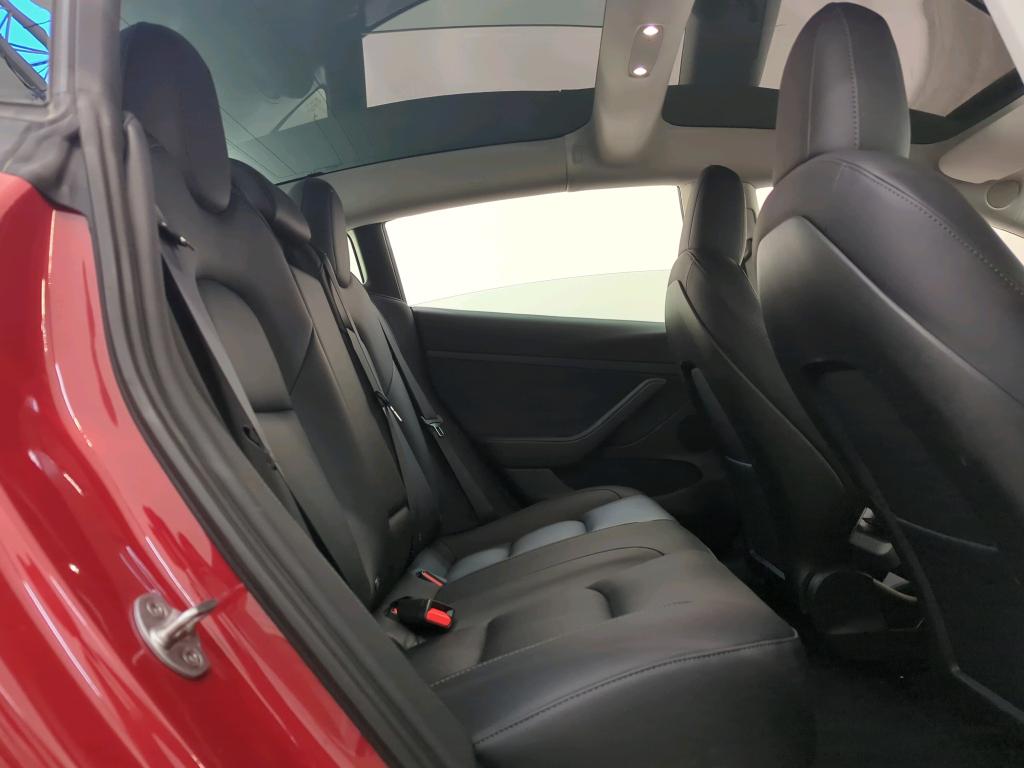 Foto 15 van Tesla Model 3