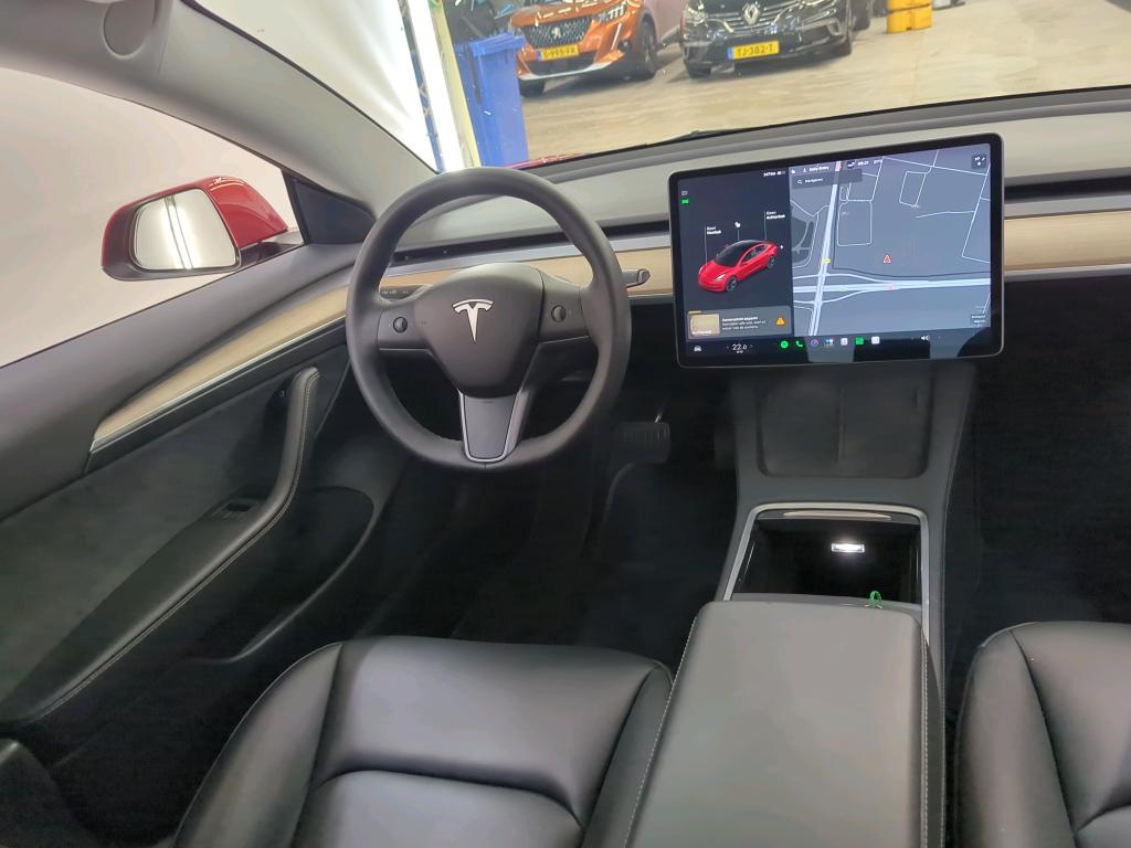 Foto 16 van Tesla Model 3