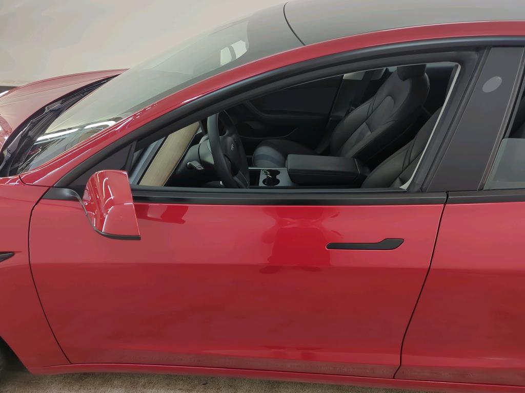 Foto 26 van Tesla Model 3