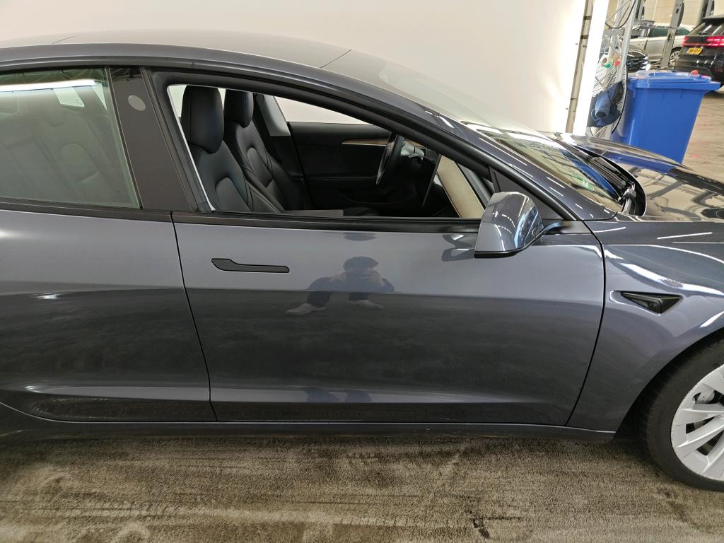 Foto 16 van Tesla Model 3