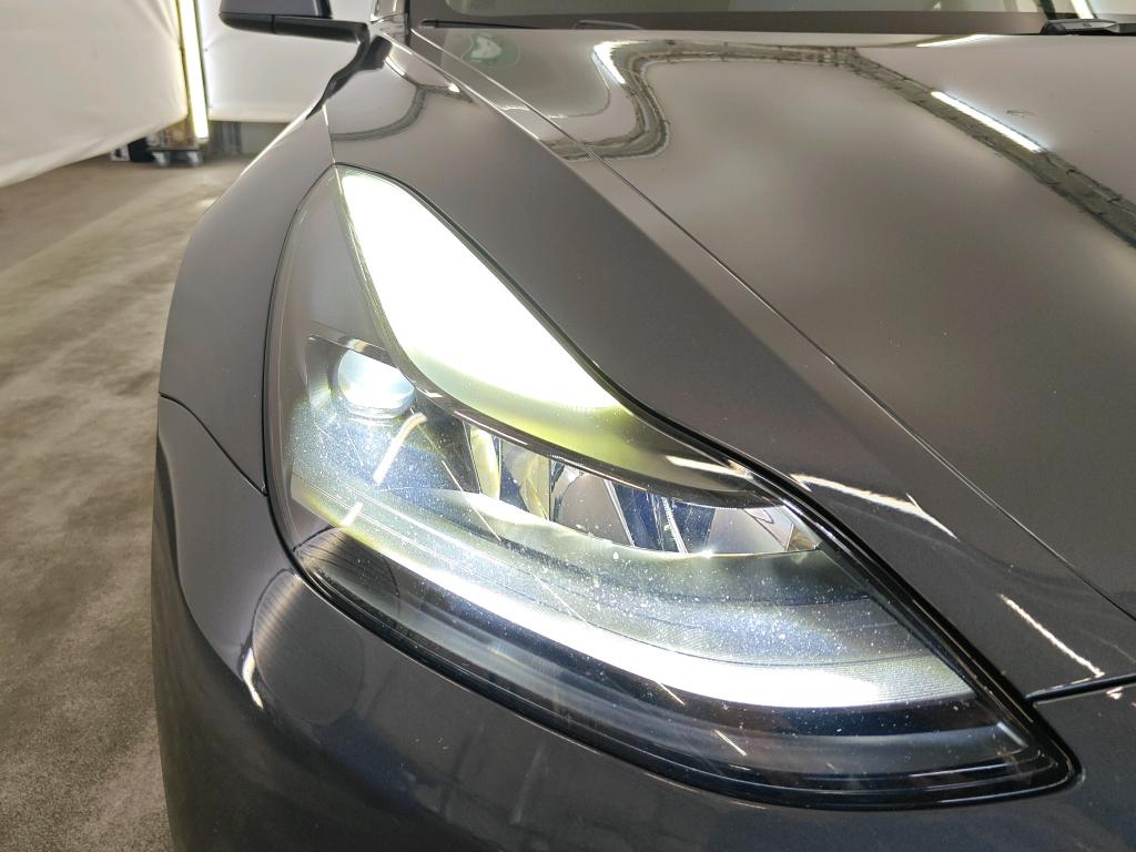 Foto 9 van Tesla Model 3
