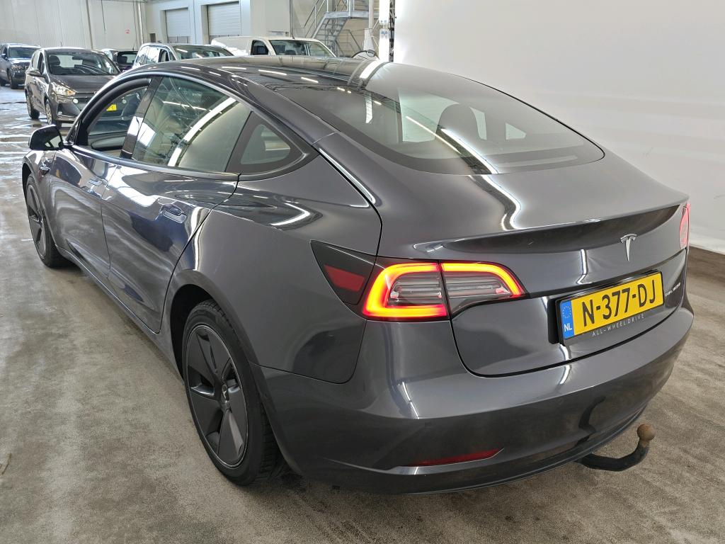 Foto 25 van Tesla Model 3