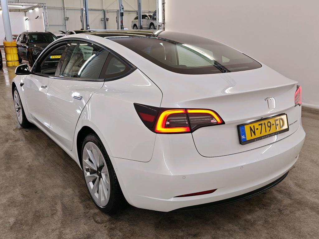 Foto 11 van Tesla Model 3