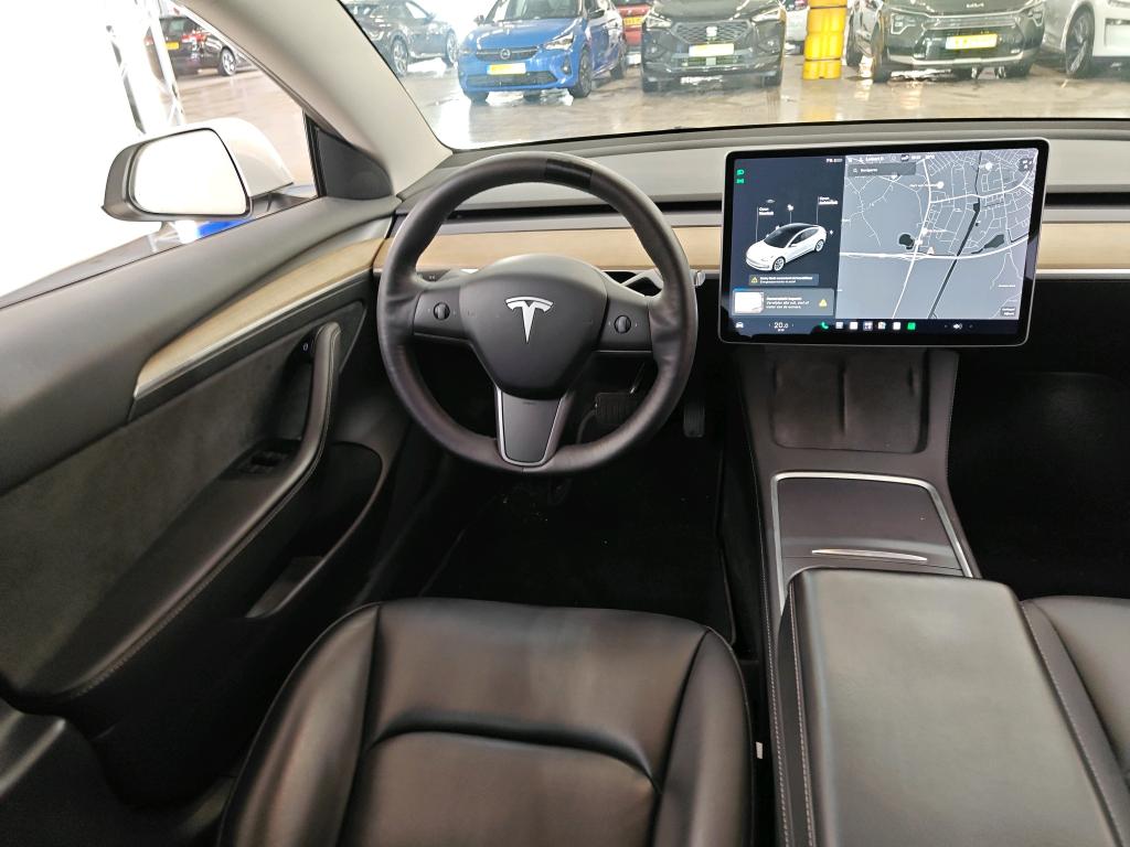 Foto 16 van Tesla Model 3