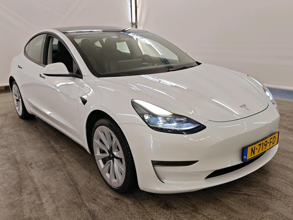 Foto 20 van Tesla Model 3
