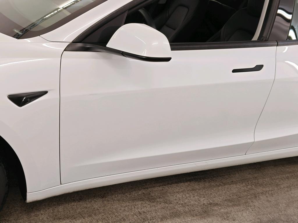 Foto 23 van Tesla Model 3