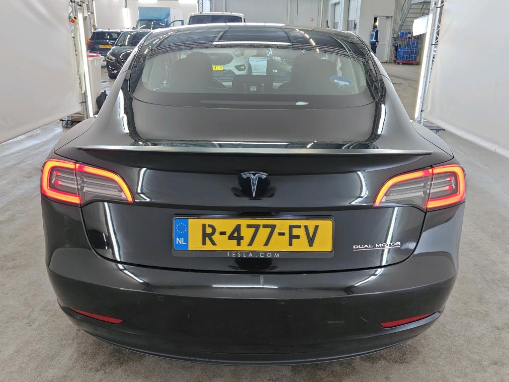 Foto 22 van Tesla Model 3