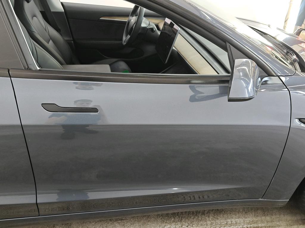 Foto 22 van Tesla Model 3