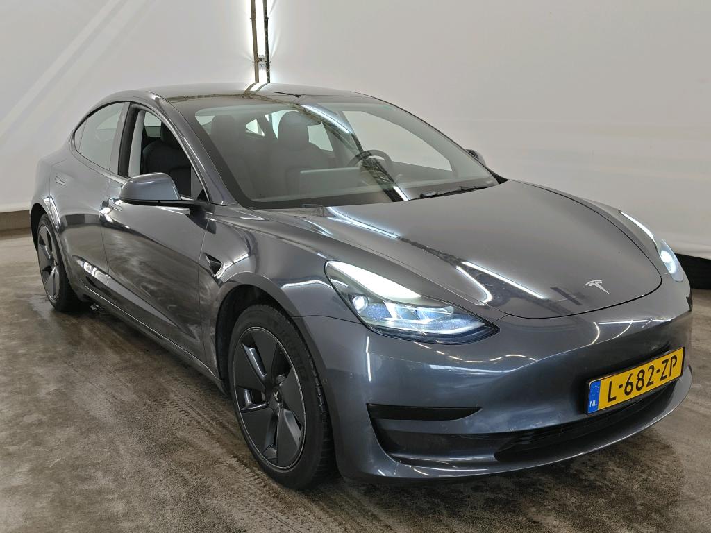 Foto 25 van Tesla Model 3