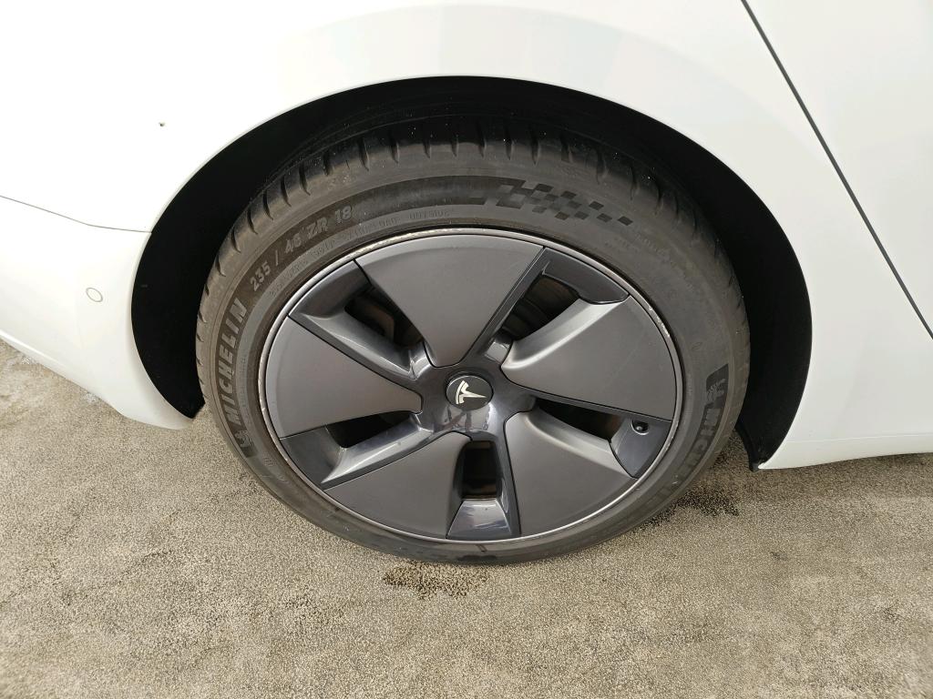 Foto 10 van Tesla Model 3