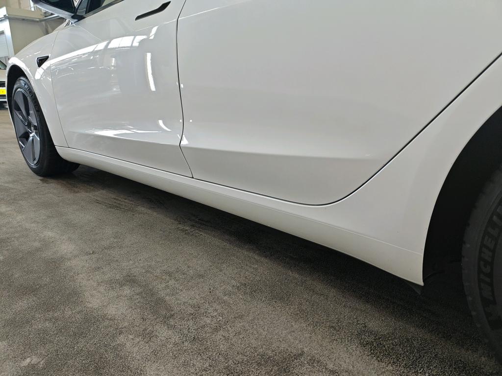 Foto 14 van Tesla Model 3