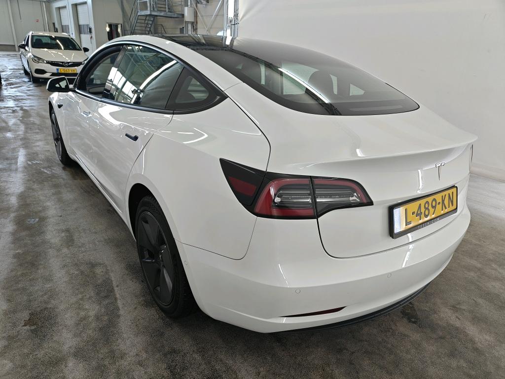 Foto 25 van Tesla Model 3