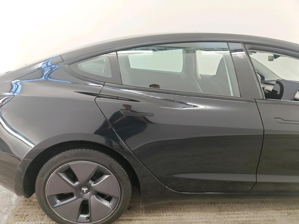 Foto 14 van Tesla Model 3