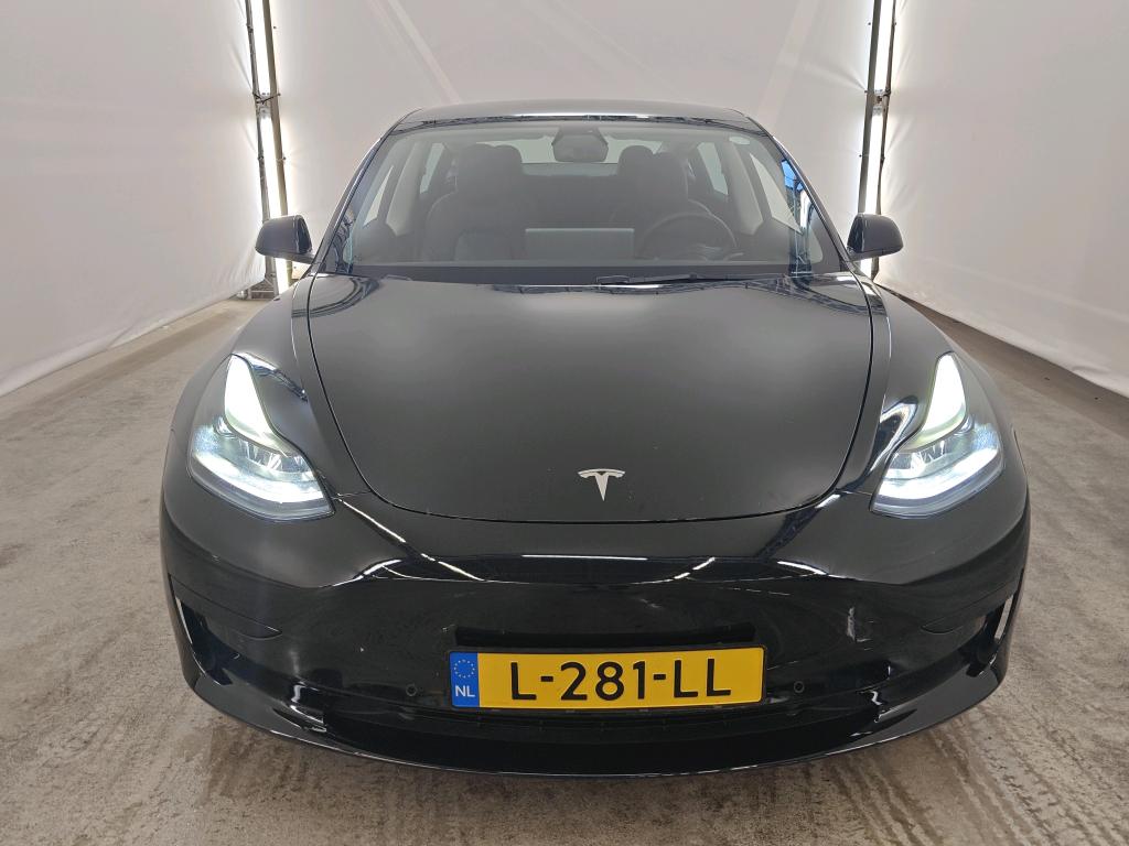 Foto 18 van Tesla Model 3