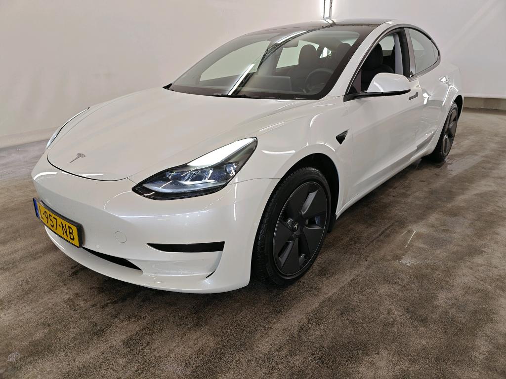 Photo 2 of Tesla Model 3