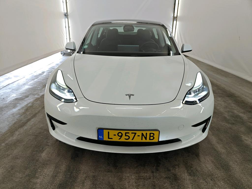 Photo 23 of Tesla Model 3