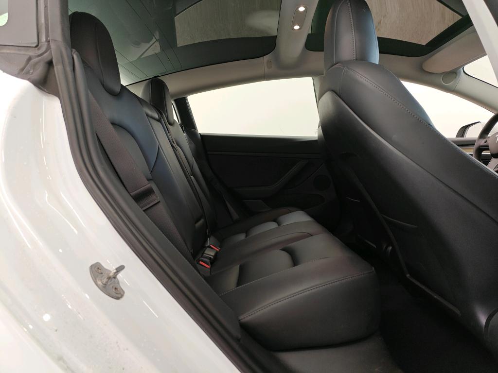 Photo 25 of Tesla Model 3