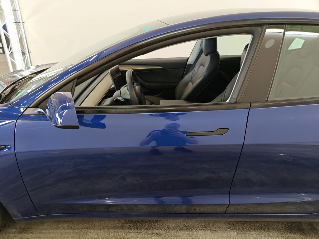 Foto 16 van Tesla Model 3