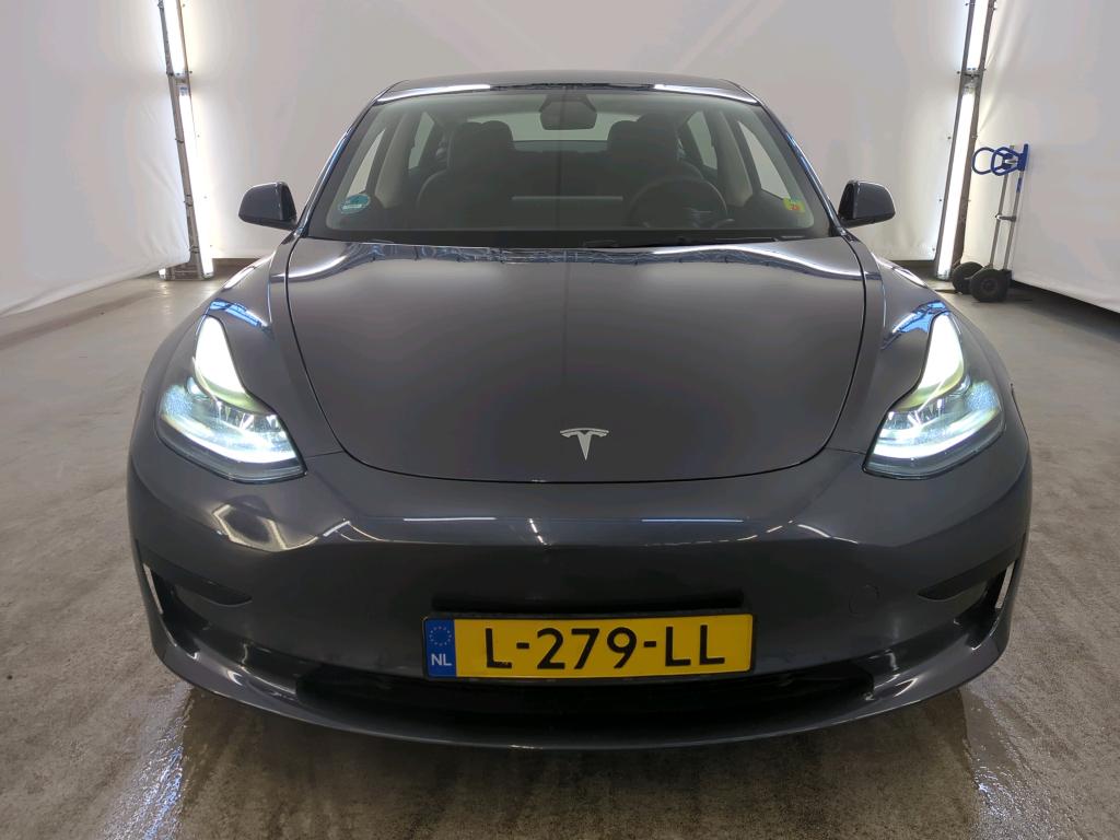 Foto 15 van Tesla Model 3