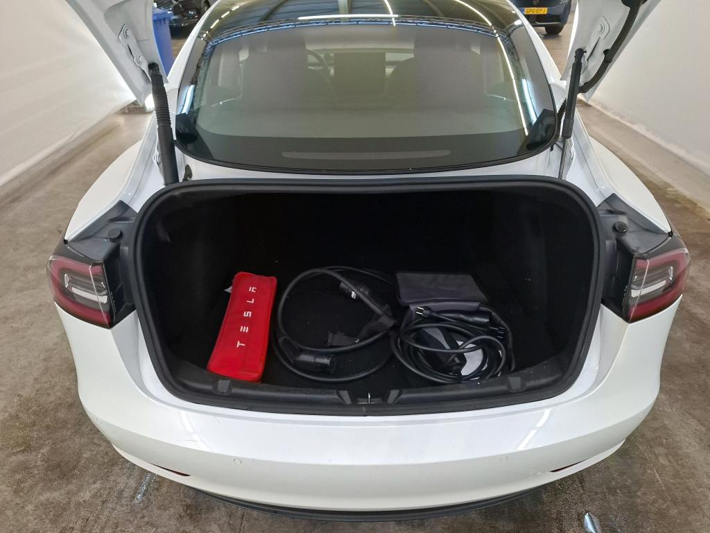 Foto 12 van Tesla Model 3