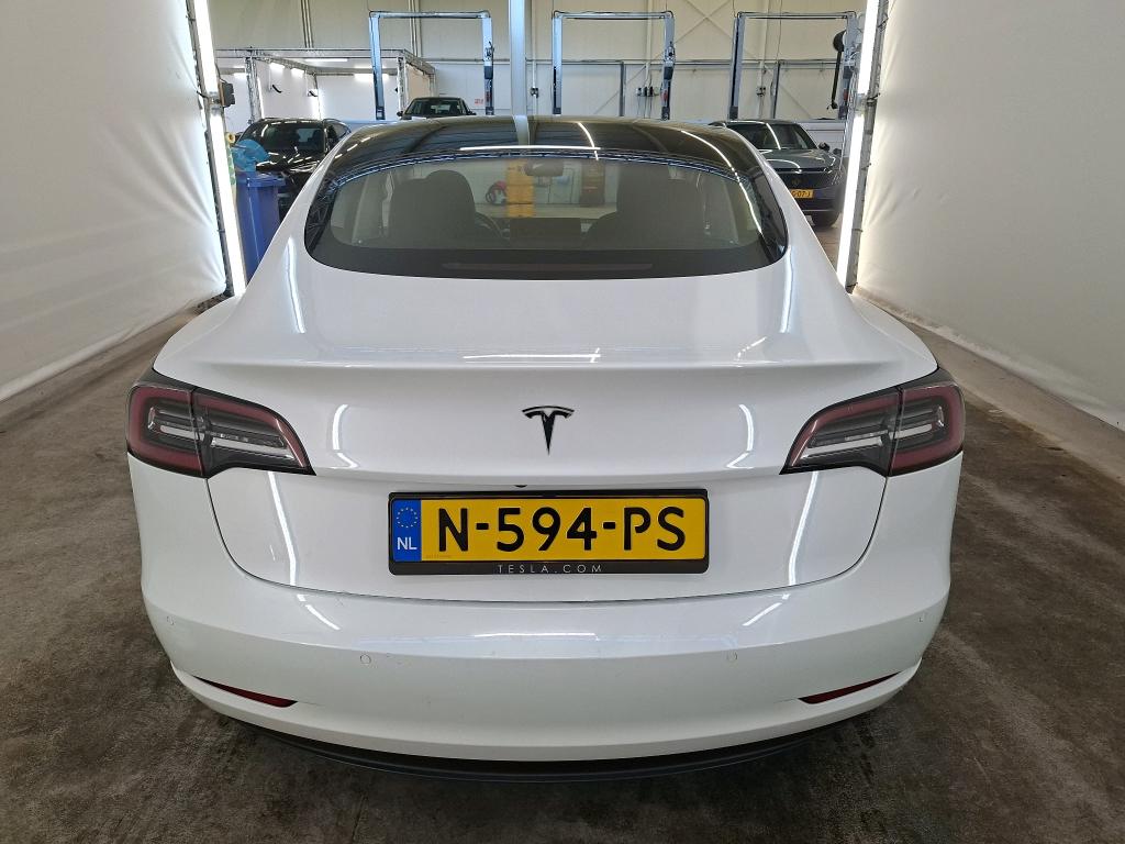 Foto 14 van Tesla Model 3