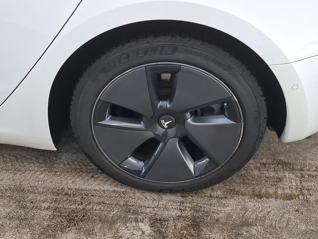 Foto 22 van Tesla Model 3