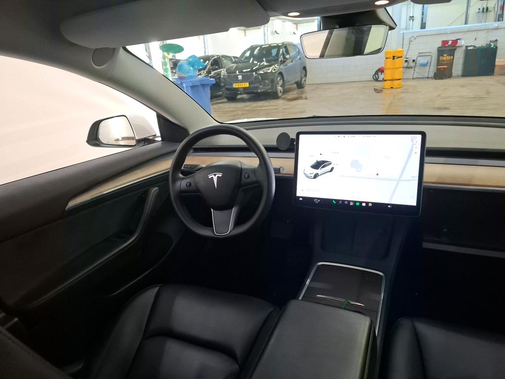 Foto 27 van Tesla Model 3