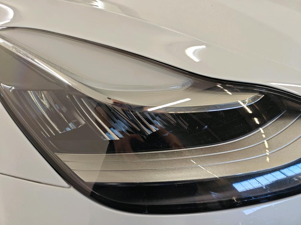 Foto 14 van Tesla Model 3