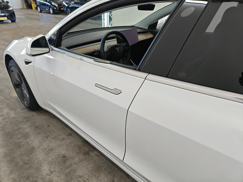 Foto 26 van Tesla Model 3