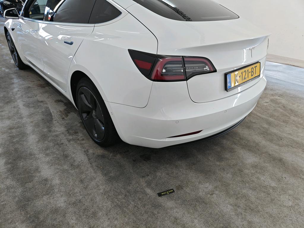 Foto 31 van Tesla Model 3