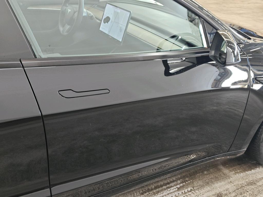 Foto 9 van Tesla Model 3
