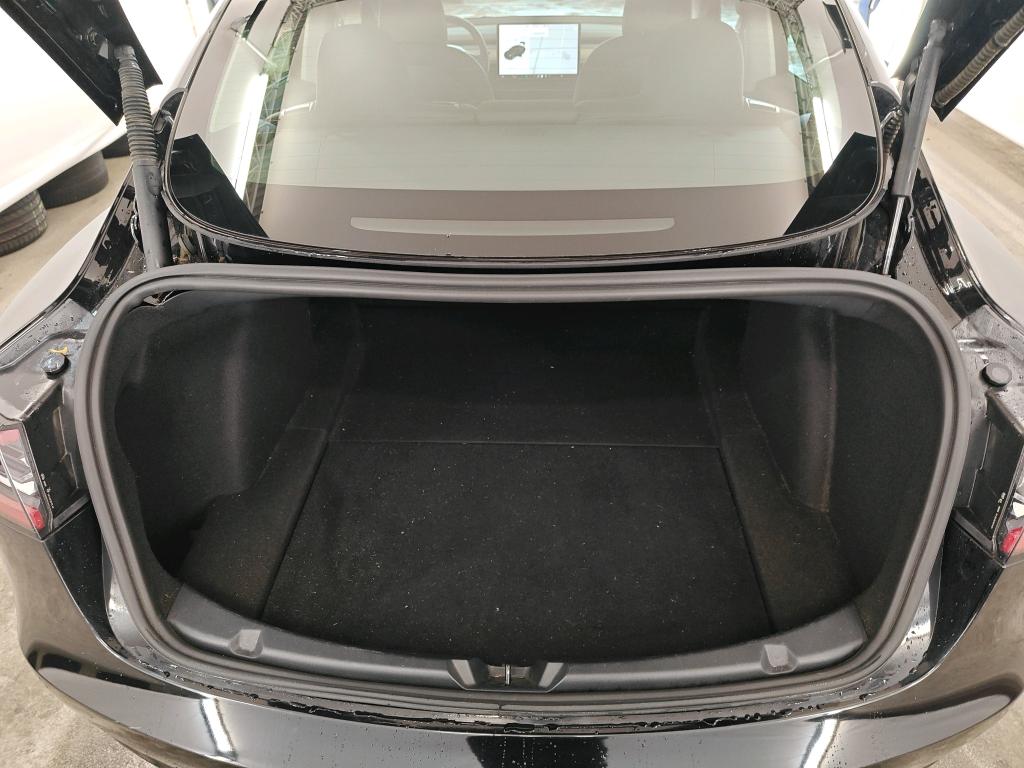 Foto 21 van Tesla Model 3
