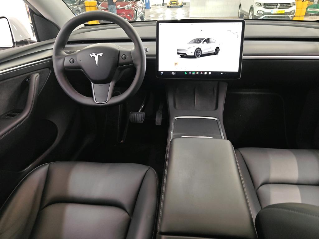 Foto 20 van Tesla Model Y